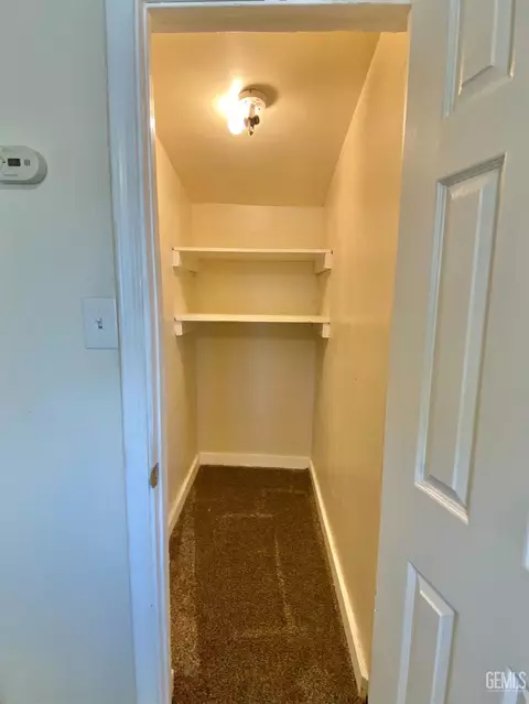 301 Shattuck Ave, Taft, CA 93268 photo 14