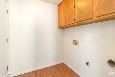 Other - 910 Devonshire St, Bakersfield, CA 93312 photo 5 of 7