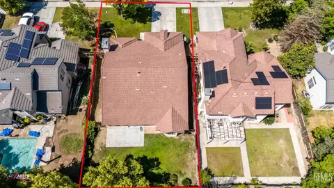 View/Area - 910 Devonshire St, Bakersfield, CA 93312 photo 2 of 2