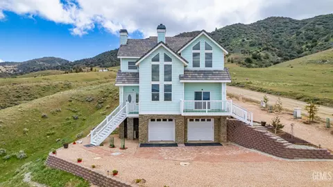19180 Siskiyou Dr, Tehachapi, CA 93561 photo 1