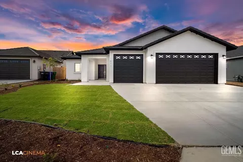611 Sinatra Way, Shafter, CA 93263 photo 2