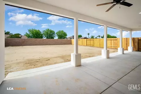 611 Sinatra Way, Shafter, CA 93263 photo 7