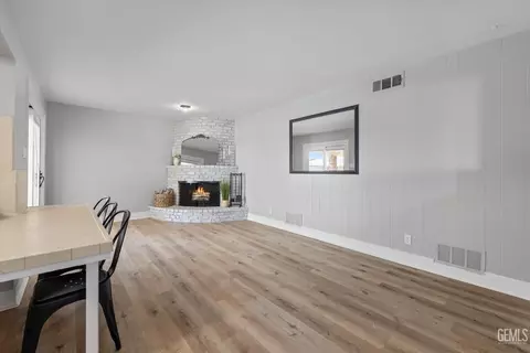 Dining - 17403 Beech Ave, Shafter, CA 93263 photo 1 of 1