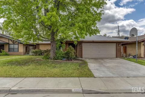 Exterior - 4021 Milo Ave, Bakersfield, CA 93313 photo 6 of 6