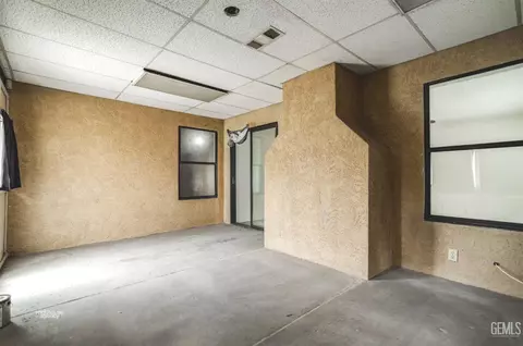 Other - 4021 Milo Ave, Bakersfield, CA 93313 photo 3 of 9