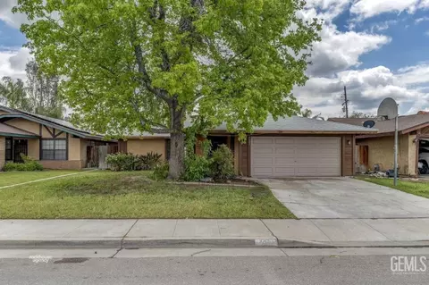 Exterior - 4021 Milo Ave, Bakersfield, CA 93313 photo 1 of 6