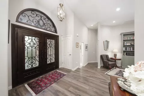 Entry Way - 15831 Johnson Rd, Bakersfield, CA 93314 photo 2 of 4