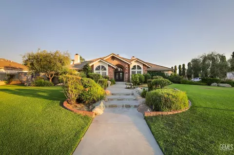 Exterior - 15831 Johnson Rd, Bakersfield, CA 93314 photo 12 of 15