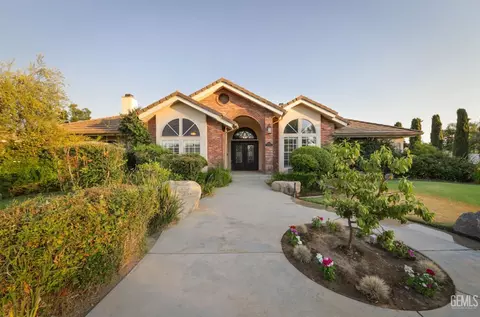 Exterior - 15831 Johnson Rd, Bakersfield, CA 93314 photo 13 of 15