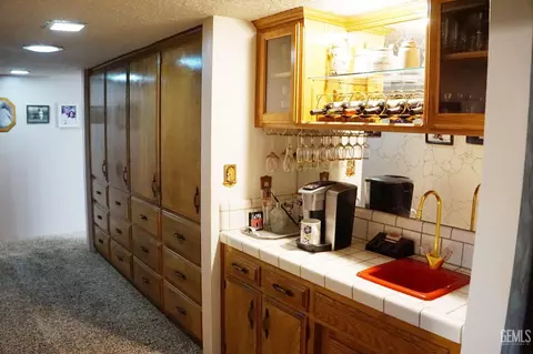Kitchen - 16403 Barton Ln, Bakersfield, CA 93314 photo 6 of 7
