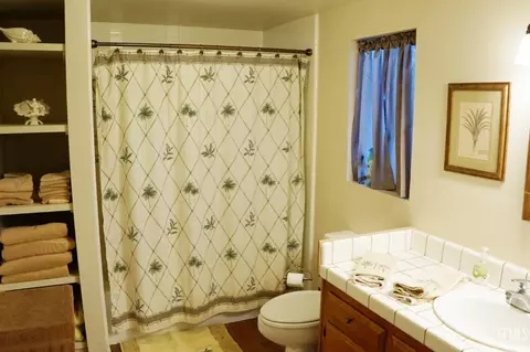 Bath - 16403 Barton Ln, Bakersfield, CA 93314 photo 3 of 3