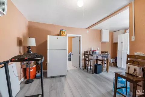 Kitchen - 1225 E St, Wasco, CA 93280 photo 4 of 4