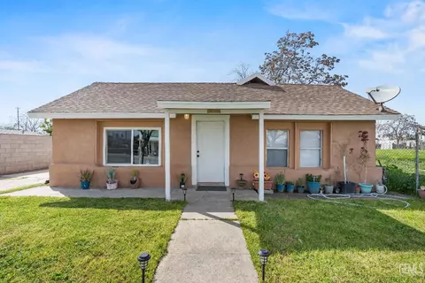 Exterior - 1225 E St, Wasco, CA 93280 photo 1 of 7