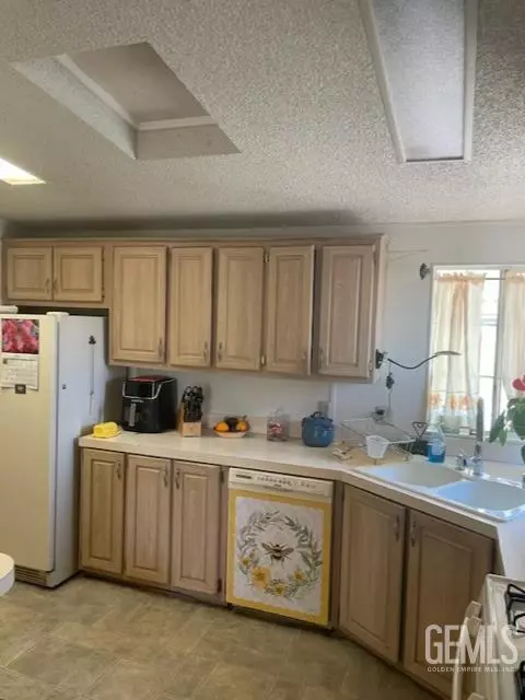 122 Set Ln, Bakersfield, CA 93308 photo 4
