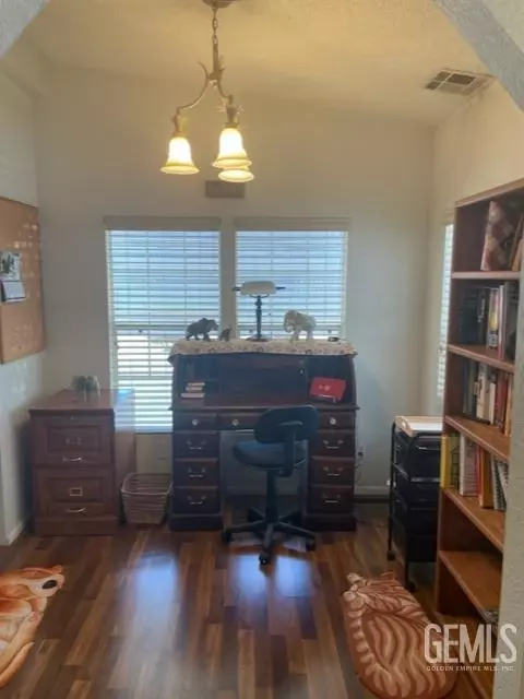 122 Set Ln, Bakersfield, CA 93308 photo 11