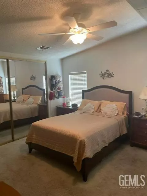 122 Set Ln, Bakersfield, CA 93308 photo 9