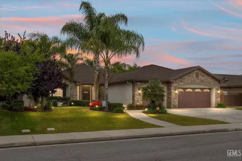 10301 Revere Beach Dr, Bakersfield, CA 93314