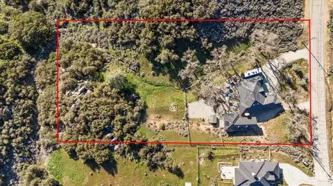View/Area - 24401 Jacaranda Dr, Tehachapi, CA 93561 photo 3 of 4
