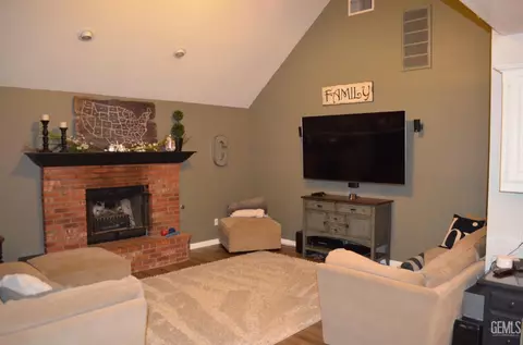 Other - 305 Bree Dr, Shafter, CA 93263 photo 2 of 3