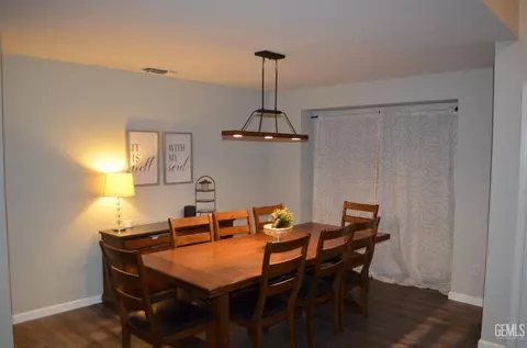 Dining - 305 Bree Dr, Shafter, CA 93263 photo 2 of 3