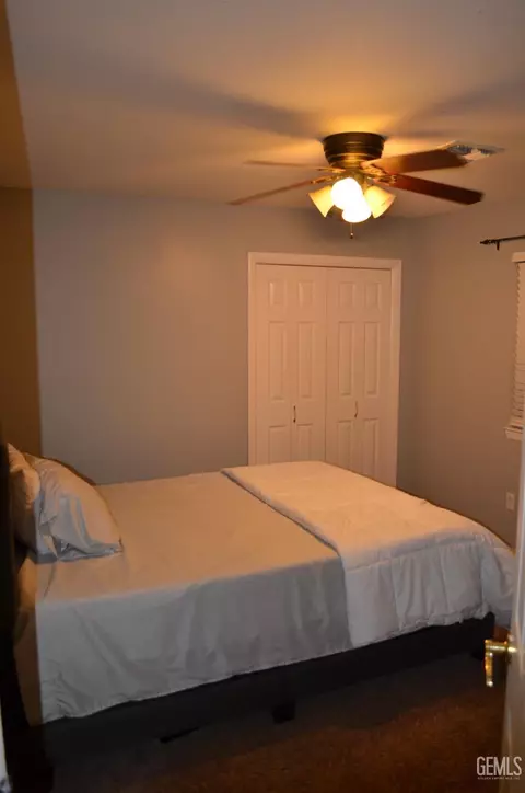Bedroom - 305 Bree Dr, Shafter, CA 93263 photo 2 of 4