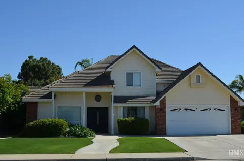 Exterior - 305 Bree Dr, Shafter, CA 93263 photo 1 of 4