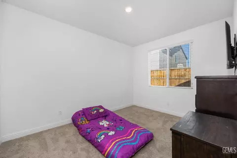 Bedroom - 3304 Trail River Ln, Shafter, CA 93263 photo 4 of 5