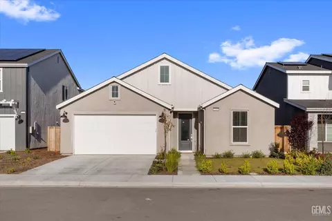 Exterior - 3304 Trail River Ln, Shafter, CA 93263 photo 4 of 8