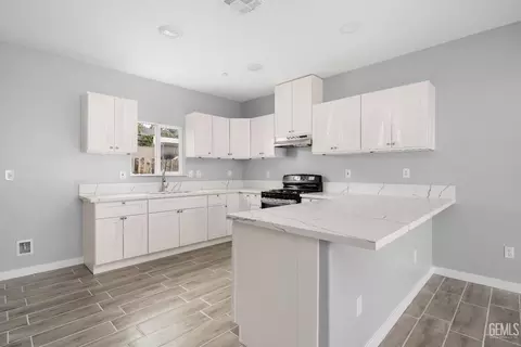 406 S 8th St, Taft, CA 93268 photo 10