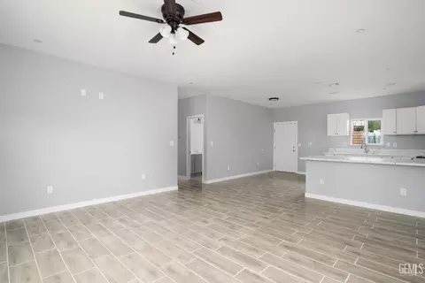 406 S 8th St, Taft, CA 93268 photo 8