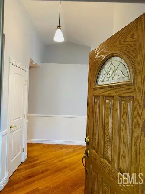 Entry Way - 7604 Stone Breakers, Bakersfield, CA 93313 photo 1 of 2
