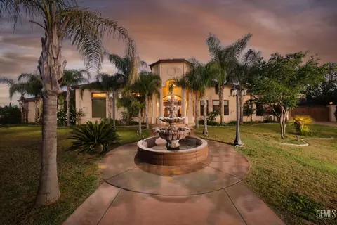 17615 Falling Creek Ave, Bakersfield, CA 93314