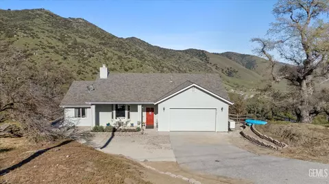 26181 Oakflat Dr, Tehachapi, CA 93561 photo 3