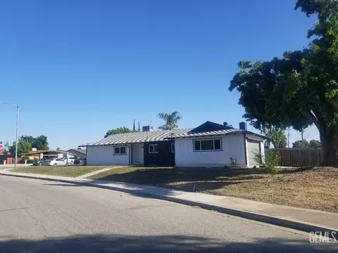 Exterior - 2115 Sunset St, Wasco, CA 93280 photo 1 of 3