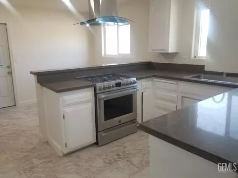 Kitchen - 2115 Sunset St, Wasco, CA 93280 photo 1 of 2