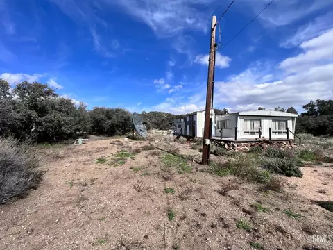 25605 Sand Canyon Rd, Tehachapi, CA 93561 photo 1