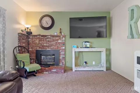 1034 Maple Ave, Wasco, CA 93280 photo 11