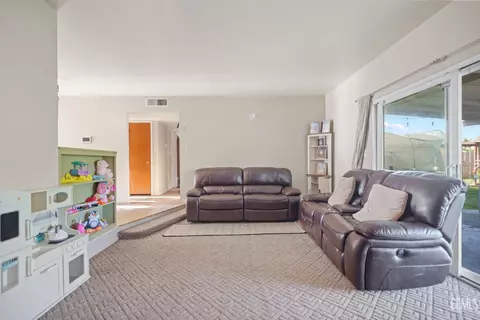 1034 Maple Ave, Wasco, CA 93280 photo 10