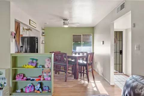 1034 Maple Ave, Wasco, CA 93280 photo 4