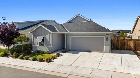 9608 Crystal Falls Ln, Shafter, CA 93263 photo 2