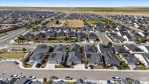 9608 Crystal Falls Ln, Shafter, CA 93263 photo 6