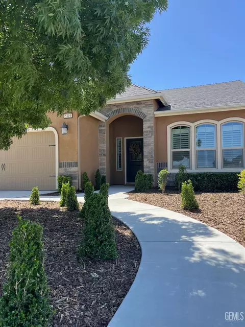5319 Twinkle Ln, Bakersfield, CA 93313 photo 2