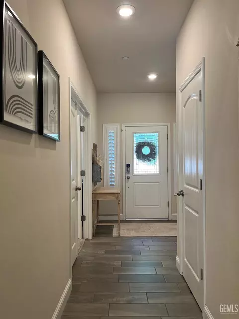5319 Twinkle Ln, Bakersfield, CA 93313 photo 8