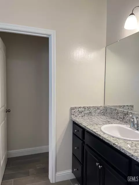 5319 Twinkle Ln, Bakersfield, CA 93313 photo 32
