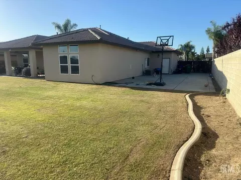 791 Pine Cone St, Shafter, CA 93263 photo 6