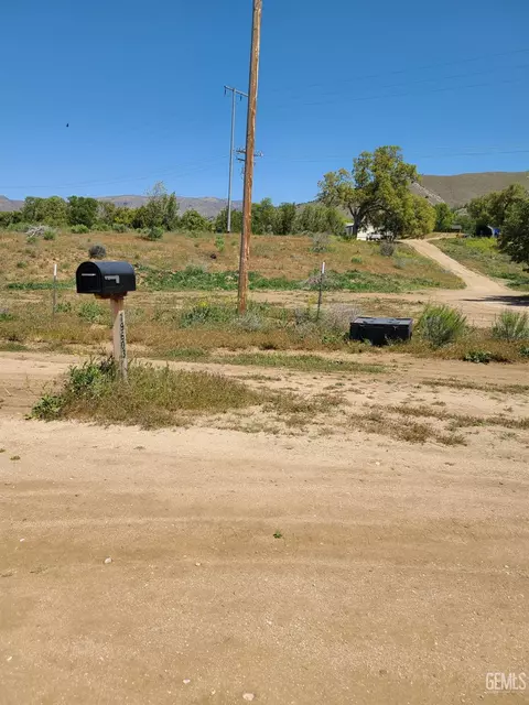 19603 Walker Basin Rd, Caliente, CA 93518 photo 3