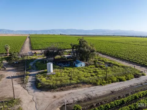 1709 Teale Rd, Arvin, CA 93203 photo 1