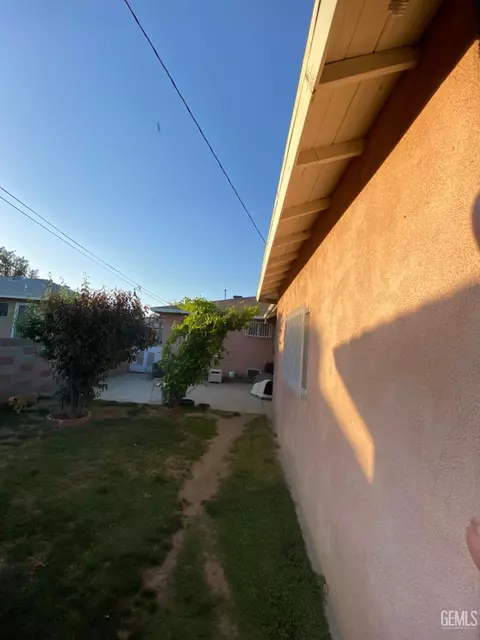 201 Trinity Ave, Bakersfield, CA 93307 photo 35