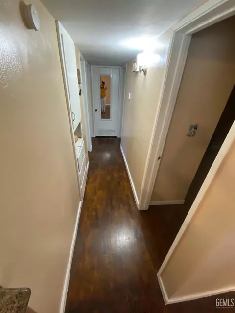 201 Trinity Ave, Bakersfield, CA 93307 photo 12