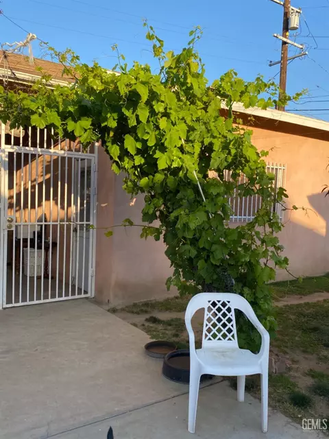 201 Trinity Ave, Bakersfield, CA 93307 photo 30
